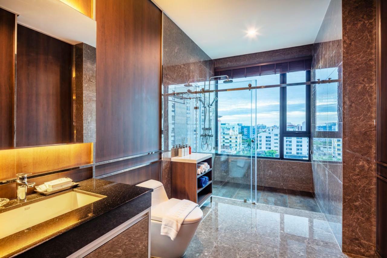 The Grand Sala Thai Bangkok Exteriör bild